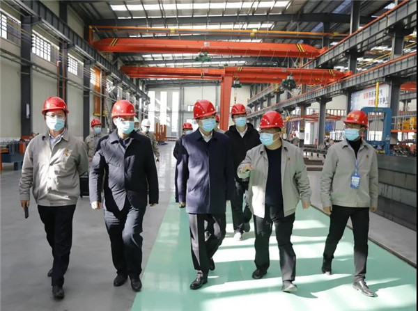 市委常委、常務副市長鄧永翔現(xiàn)場調研城投集團產業(yè)項目